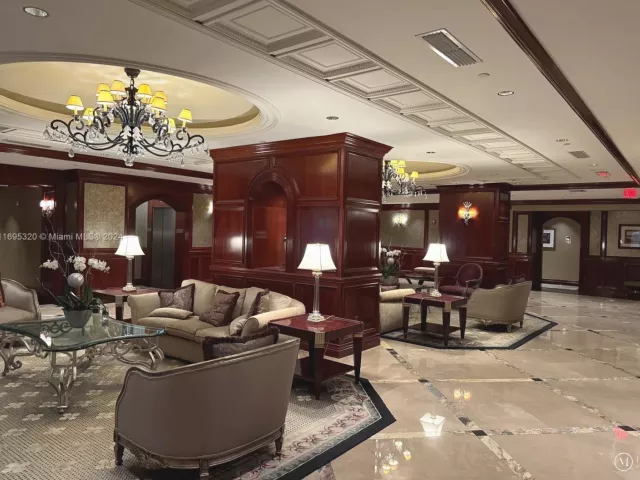 2-bedroom condo for sale in Surfside - 9559 Collins Ave S6-C - MondialRealty