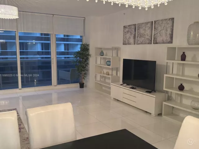 2-bedroom condo for sale in Surfside - 9559 Collins Ave S6-C - MondialRealty