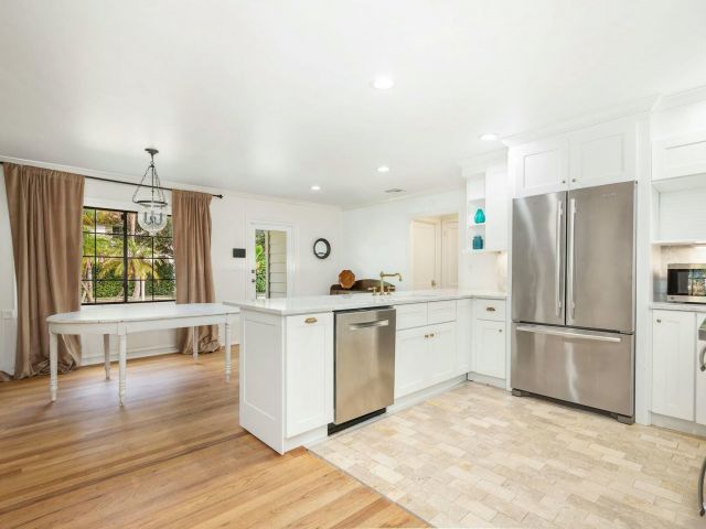 Home for rent at 240 Almeria Road - photo 5766409