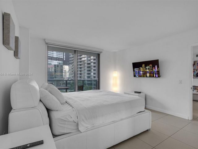 Apartment for rent  Unit #1907 - photo 5619300