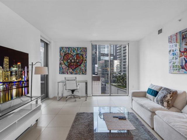 Apartment for rent  Unit #1907 - photo 5619302