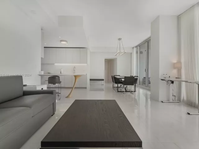 Apartment for sale  Unit #1402 - photo 5671408