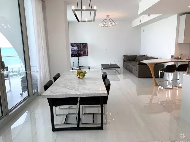 Apartment for sale  Unit #1402 - photo 5671409