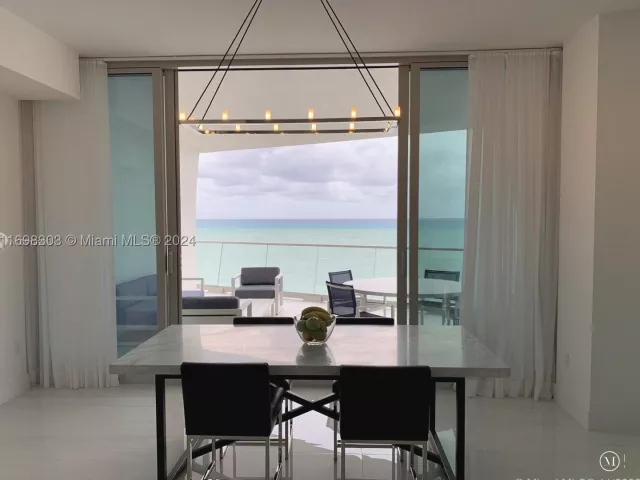 2-bedroom condo for sale in Sunny Isles Beach - 16901 Collins Ave 1402 - MondialRealty