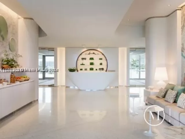 2-bedroom condo for sale in Sunny Isles Beach - 16901 Collins Ave 1402 - MondialRealty