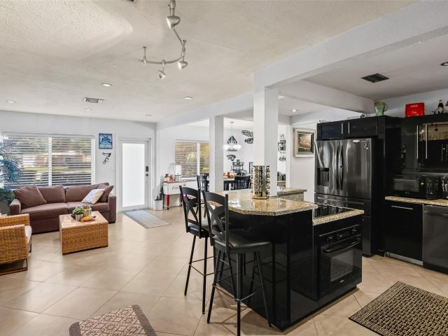 Home for sale at 832 NE 16th Pl - photo 5762068