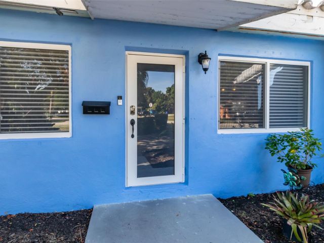 Home for sale at 832 NE 16th Pl - photo 5762083