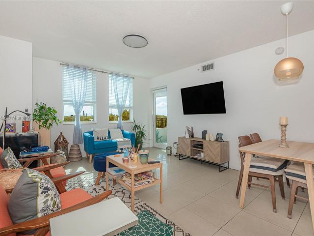 Apartment for sale  Unit #509S - photo 7428024