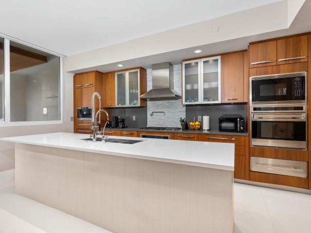 Apartment for sale  Unit #208 - photo 5682044