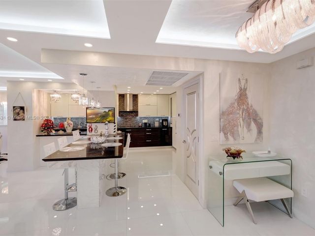 Apartment for sale  Unit #5O/complete renovated - photo 5578136