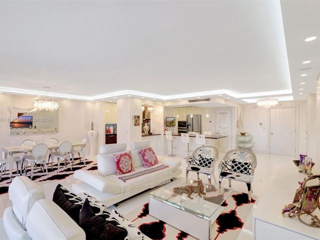 Apartment for sale  Unit #5O/complete renovated - photo 5578139