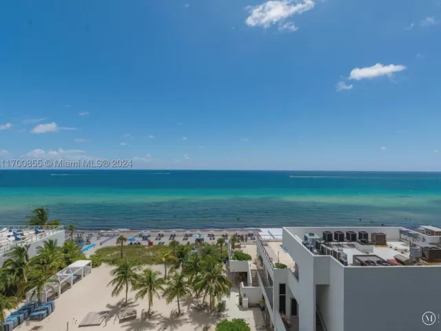 2-bedroom condo for sale in Hollywood - 4111 S Ocean Dr 601 - MondialRealty