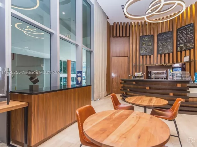 2-bedroom condo for sale in Hollywood - 4111 S Ocean Dr 601 - MondialRealty
