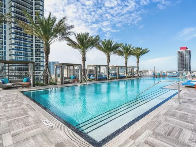 2-bedroom condo for sale in Hollywood - 4111 S Ocean Dr 601 - MondialRealty