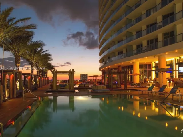 2-bedroom condo for sale in Hollywood - 4111 S Ocean Dr 601 - MondialRealty