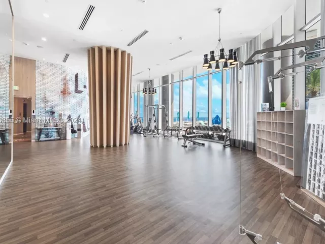2-bedroom condo for sale in Hollywood - 4111 S Ocean Dr 601 - MondialRealty