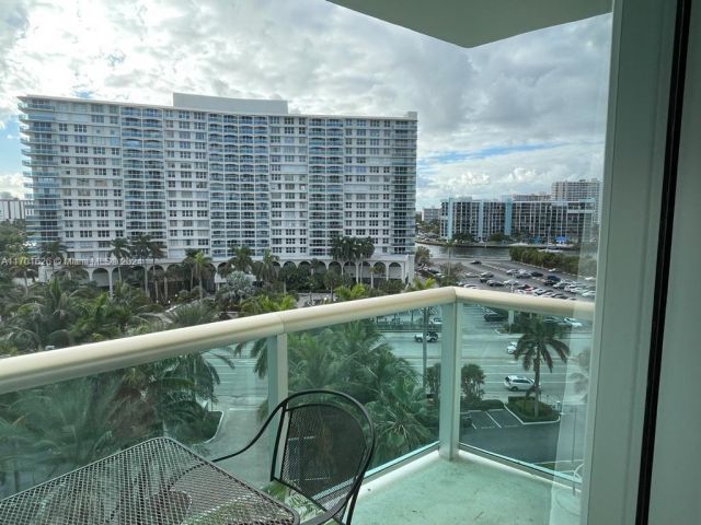 Apartment for sale  Unit #8U - photo 5635446