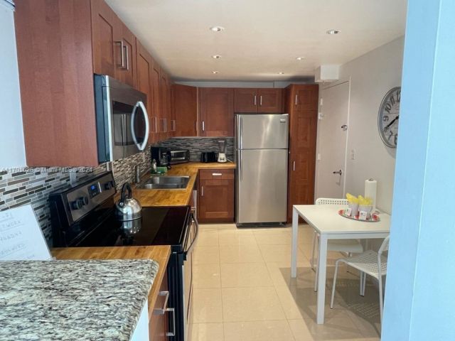 Apartment for sale  Unit #8U - photo 5635450