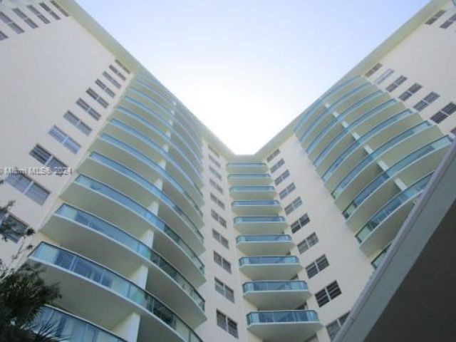 Apartment for sale  Unit #8U - photo 5635458