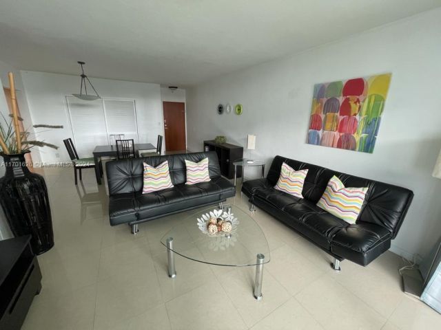 Apartment for sale  Unit #8U - photo 7479137