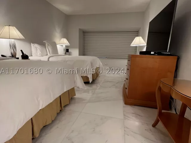 2-bedroom condo for sale in Miami - 1435 Brickell Ave 3307 - MondialRealty
