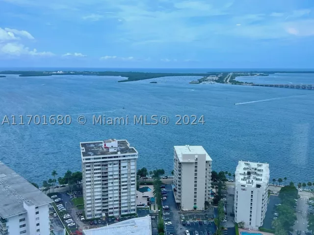 2-bedroom condo for sale in Miami - 1435 Brickell Ave 3307 - MondialRealty
