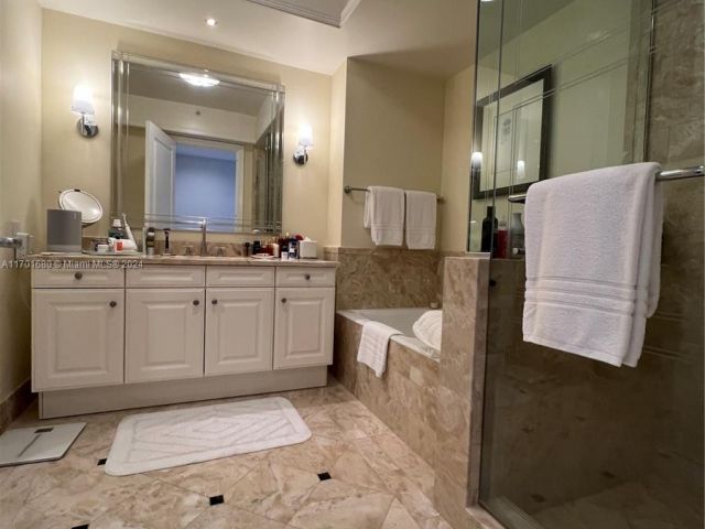 Apartment for sale  Unit #3307 - photo 5613097