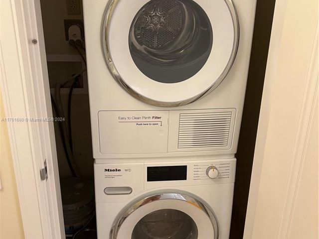 Apartment for sale  Unit #3307 - photo 5613107