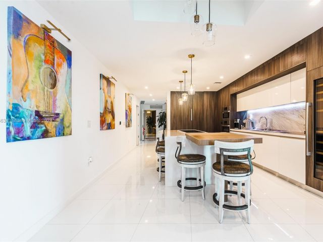 Apartment for sale  Unit #2111 - photo 6083848