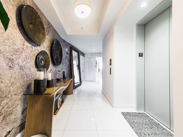 Apartment for sale  Unit #2111 - photo 6083850