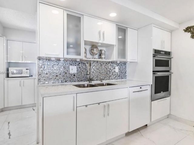 Apartment for sale  Unit #A-3451 - photo 5771276