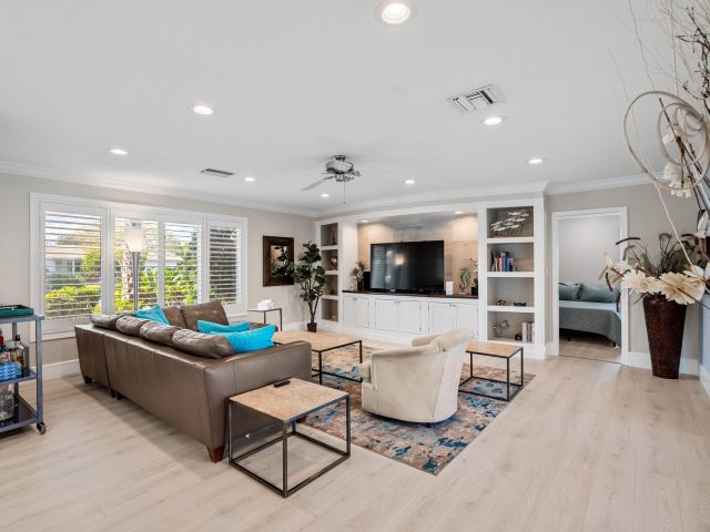 Home for sale at 1008 NE 26th Avenue - photo 5540300