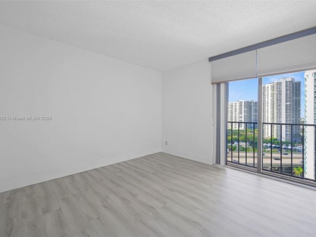Apartment for sale  Unit #15G - photo 5908920