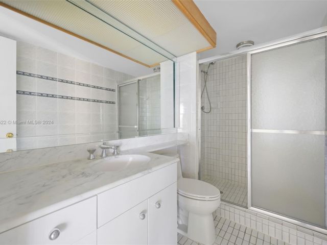 Apartment for sale  Unit #15G - photo 5908921