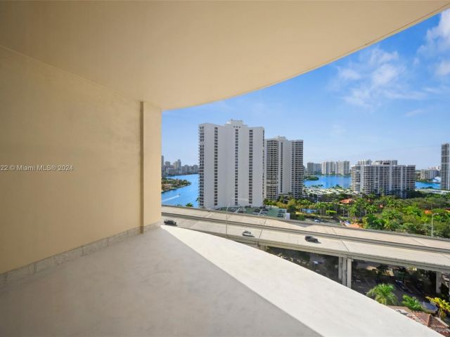 Apartment for sale  Unit #15G - photo 5908934
