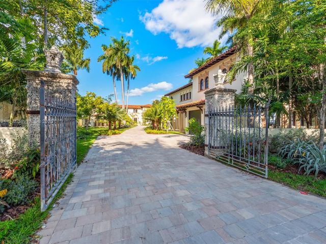 Home for sale at 49 Palm Ave - photo 5515923