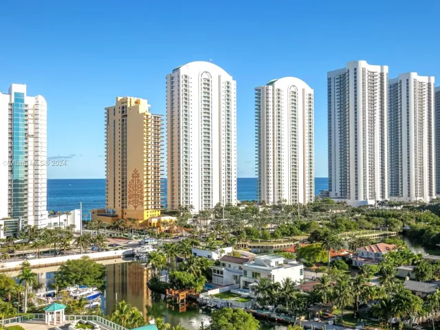 Apartment for sale  Unit #1451 - photo 5651743