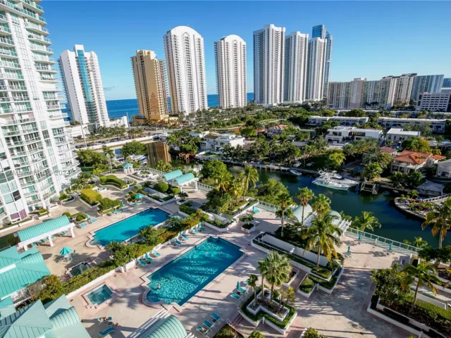 Apartment for sale  Unit #1451 - photo 5651744