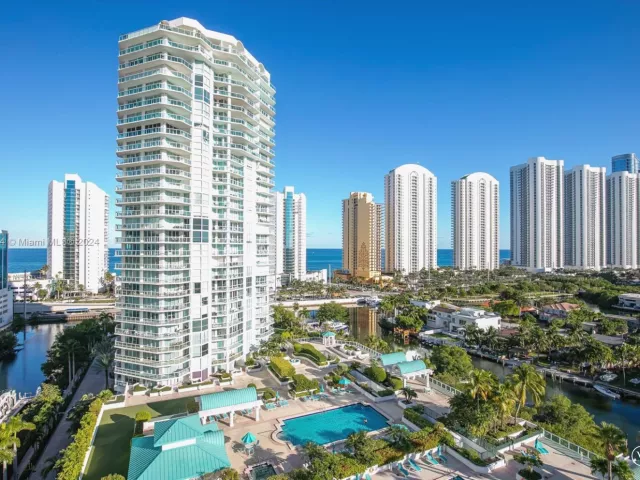 Apartment for sale  Unit #1451 - photo 5651746