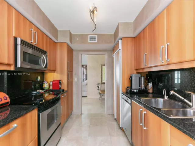 Apartment for sale  Unit #1451 - photo 5651748