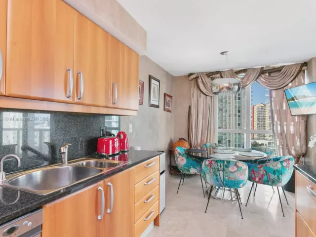 Apartment for sale  Unit #1451 - photo 5651749