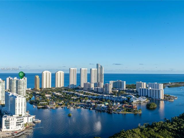 Apartment for sale  Unit #1451 - photo 5651759