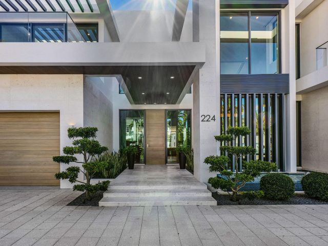 Home for sale at 224 W Key Palm Road - photo 5842868