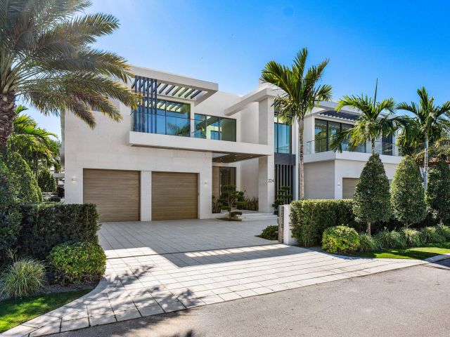 Home for sale at 224 W Key Palm Road - photo 5842870