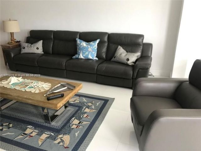 Apartment for sale  Unit #1108 - photo 6085474