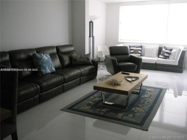 Apartment for sale  Unit #1108 - photo 6085475