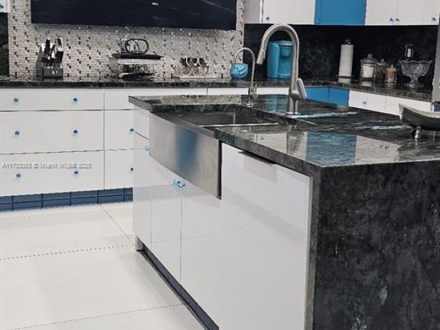 Home for sale at 15700 SW 202nd Ave - photo 6227817