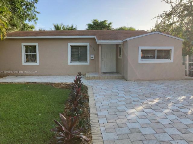 Home for sale at 2130 Verdun Dr - photo 5522017