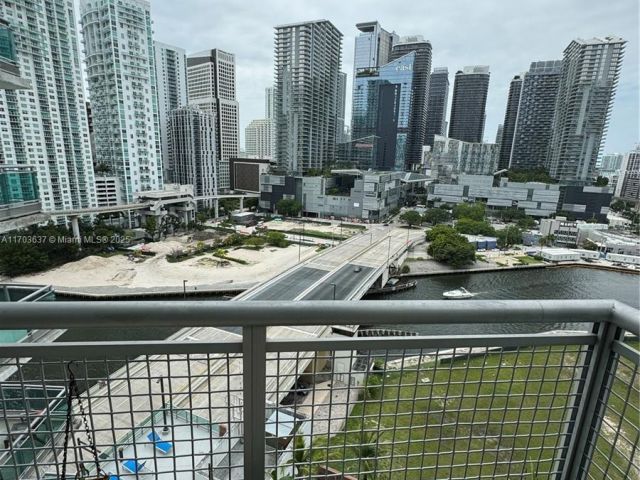 Apartment for sale  Unit #1704 - photo 5642347