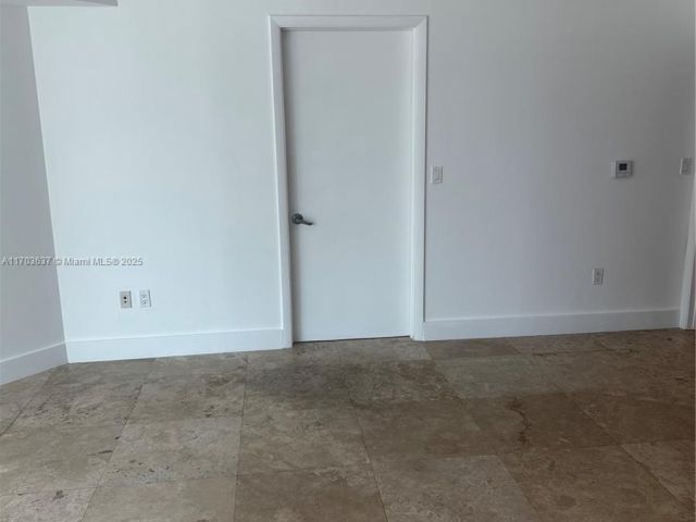 Apartment for sale  Unit #1704 - photo 6604444